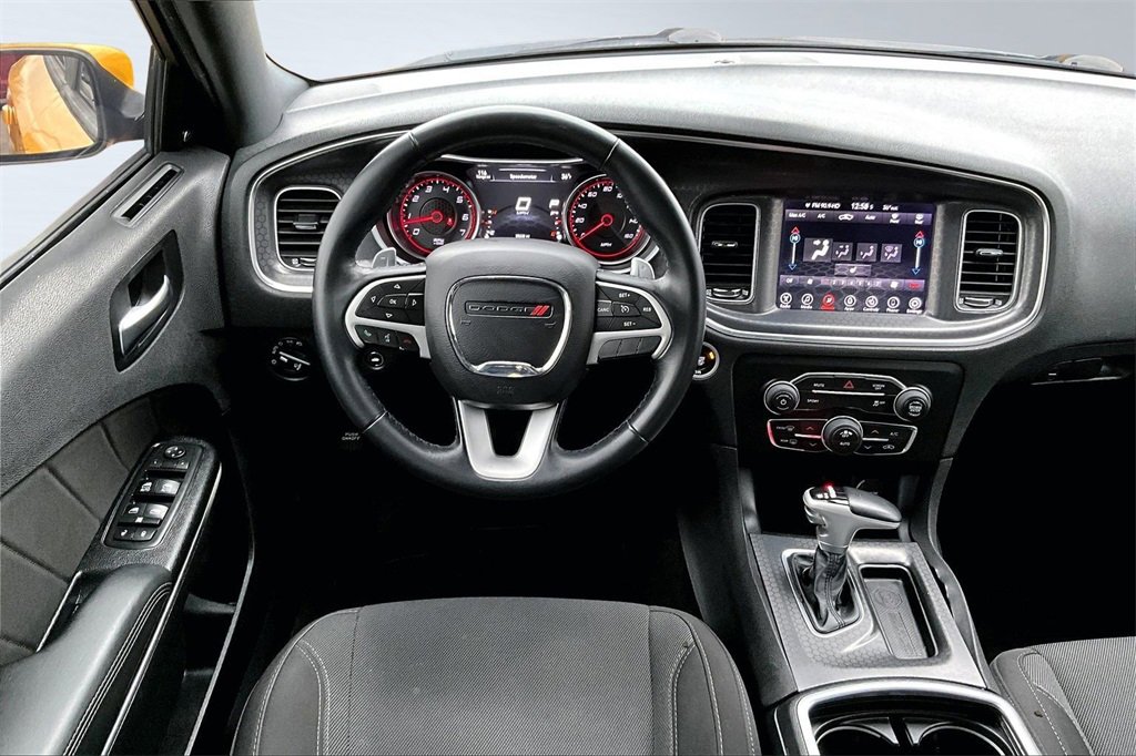 Used 2017 Dodge Charger R/T image 5