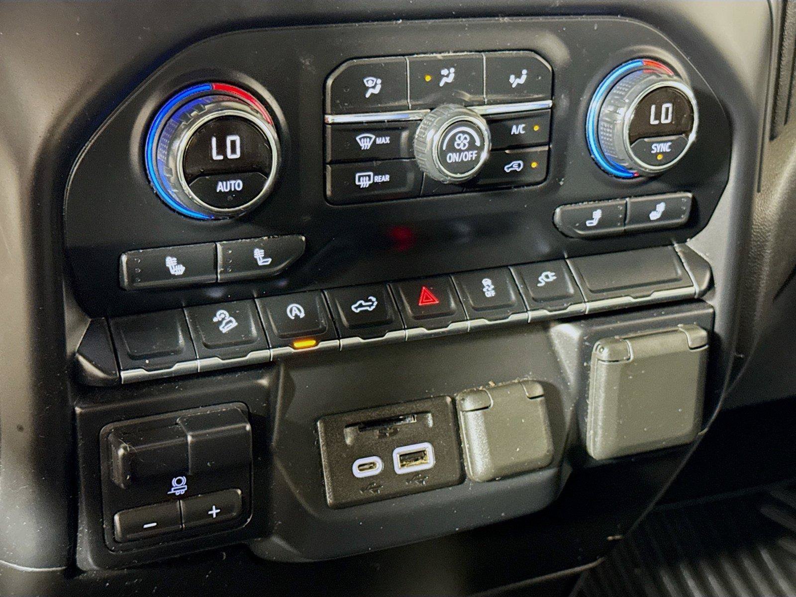 Used 2019 Chevrolet Silverado 1500 LT w/ Texas Edition AWD/4WD image 13