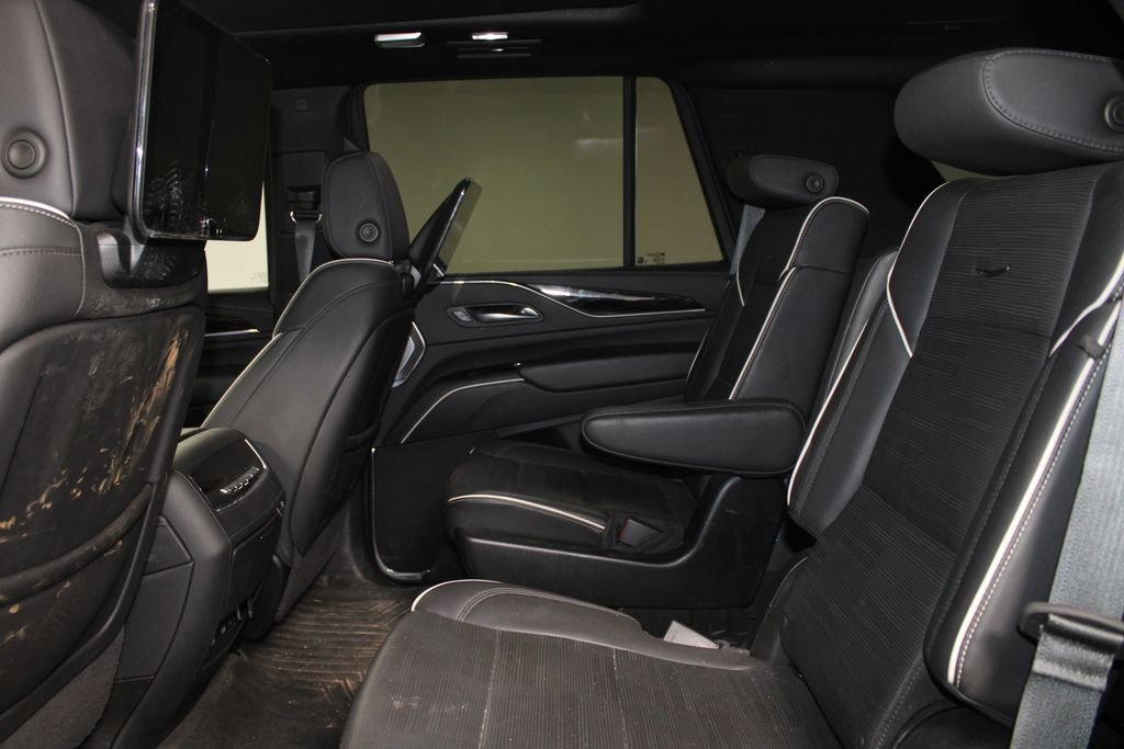 Used 2024 Cadillac Escalade Sport w/ Touring Package AWD/4WD image 19