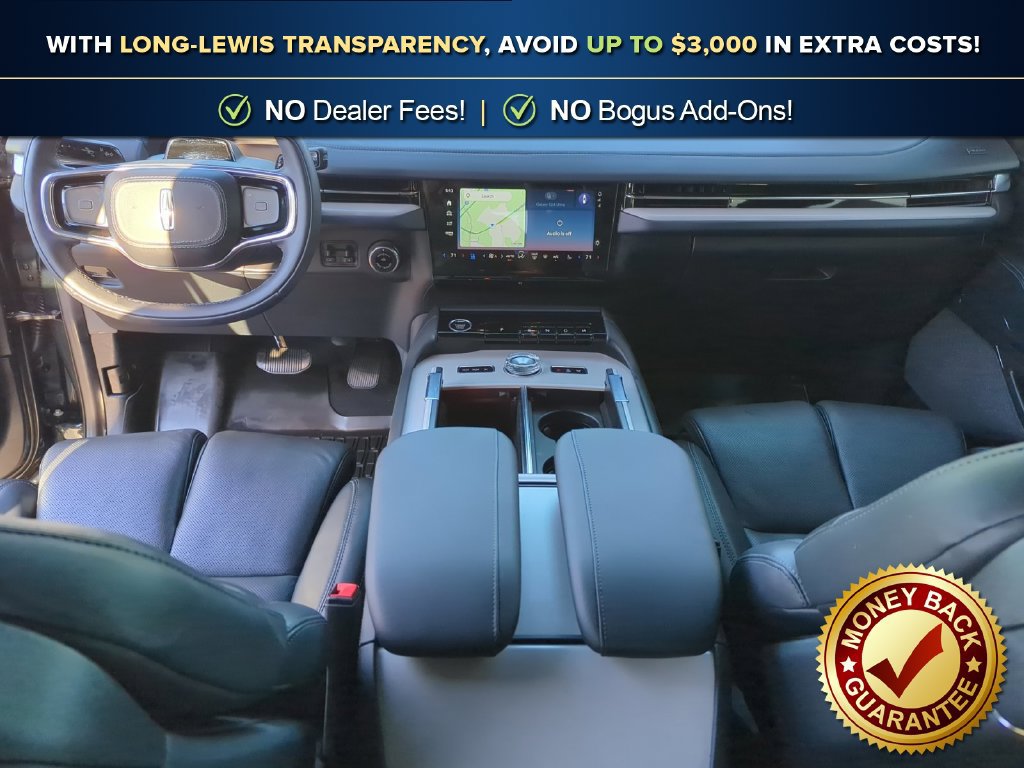 Certified 2026 Lincoln Navigator L Reserve w/ Jet Appearance Package AWD/4WD image 17