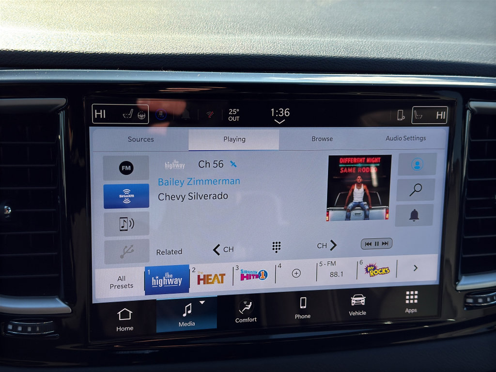 New 2026 Chrysler Voyager LX FWD image 17