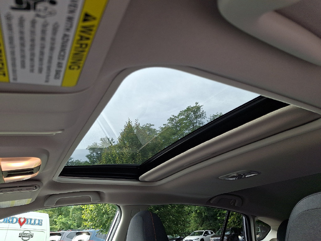 Certified 2021 Subaru Crosstrek 2.0i Premium w/ Moonroof Package AWD/4WD image 15
