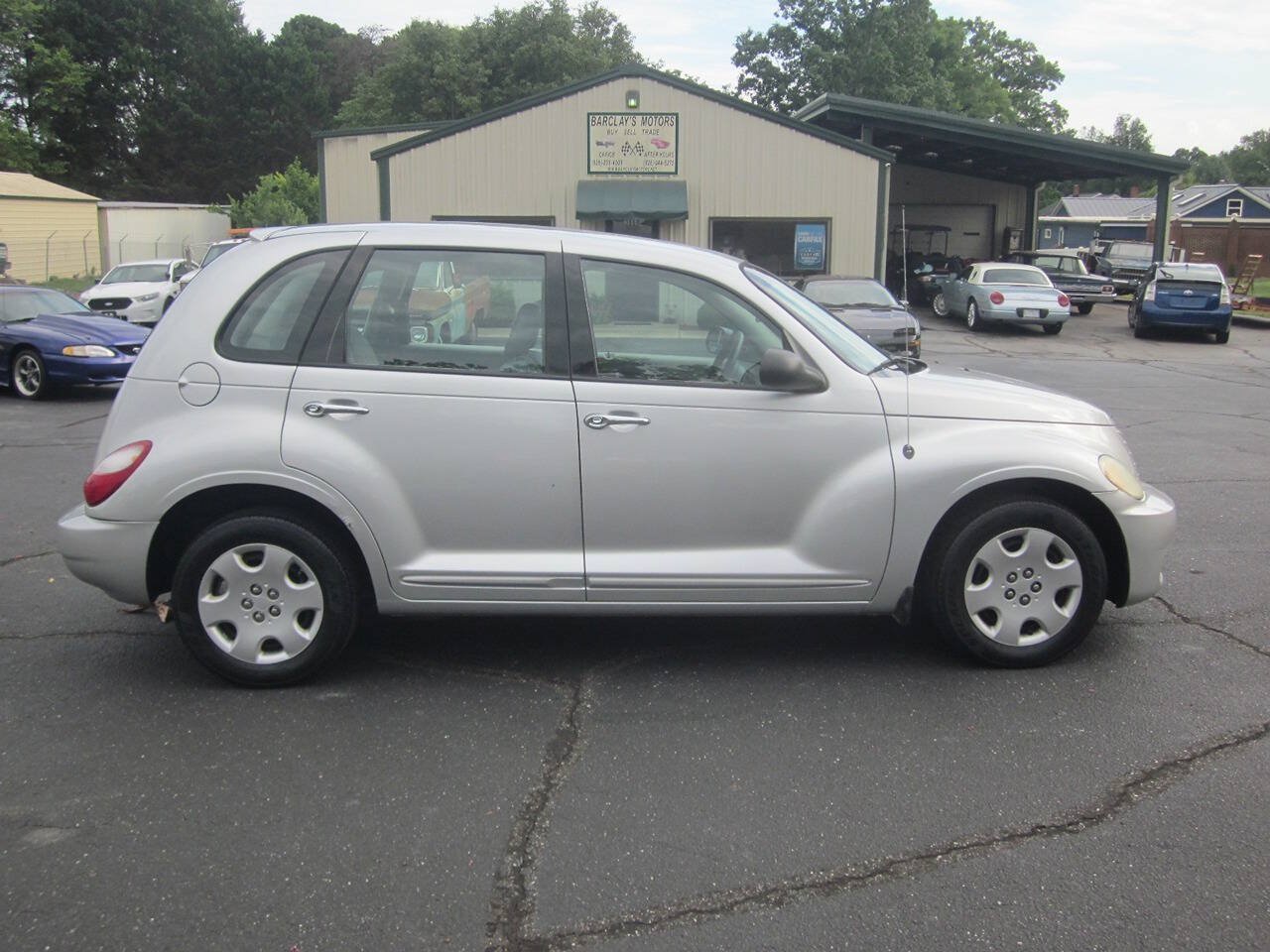 Used 2008 Chrysler PT Cruiser FWD image 5