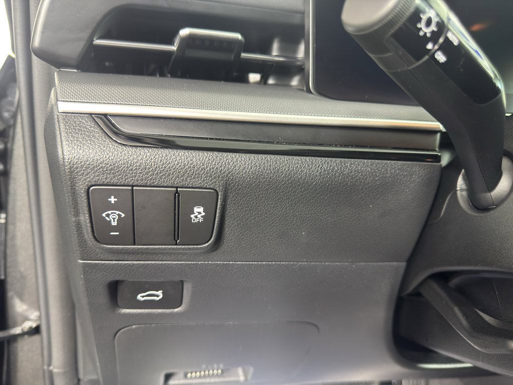 Used 2025 Kia K5 LXS FWD image 17