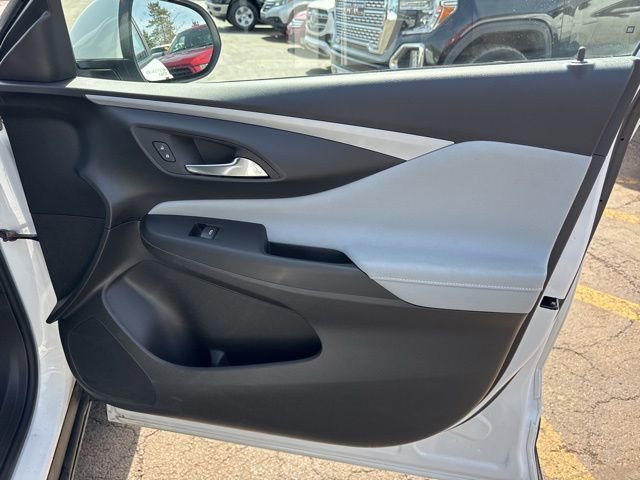 Used 2024 Buick Envista Preferred w/ Convenience II Package FWD image 26