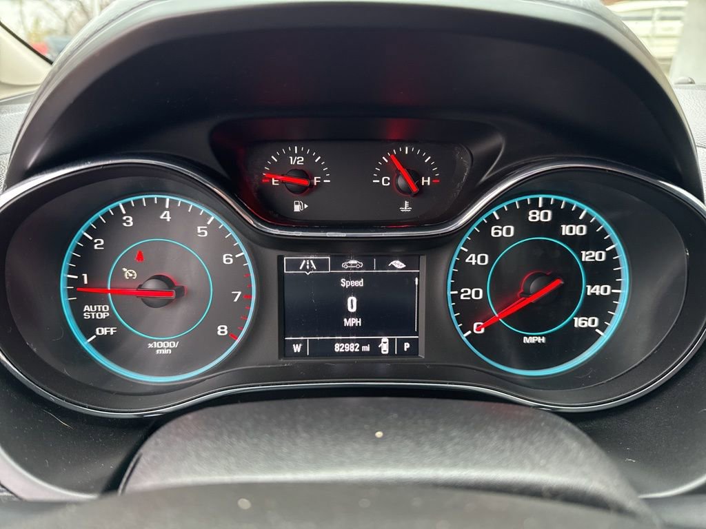 Used 2017 Chevrolet Cruze LT image 14