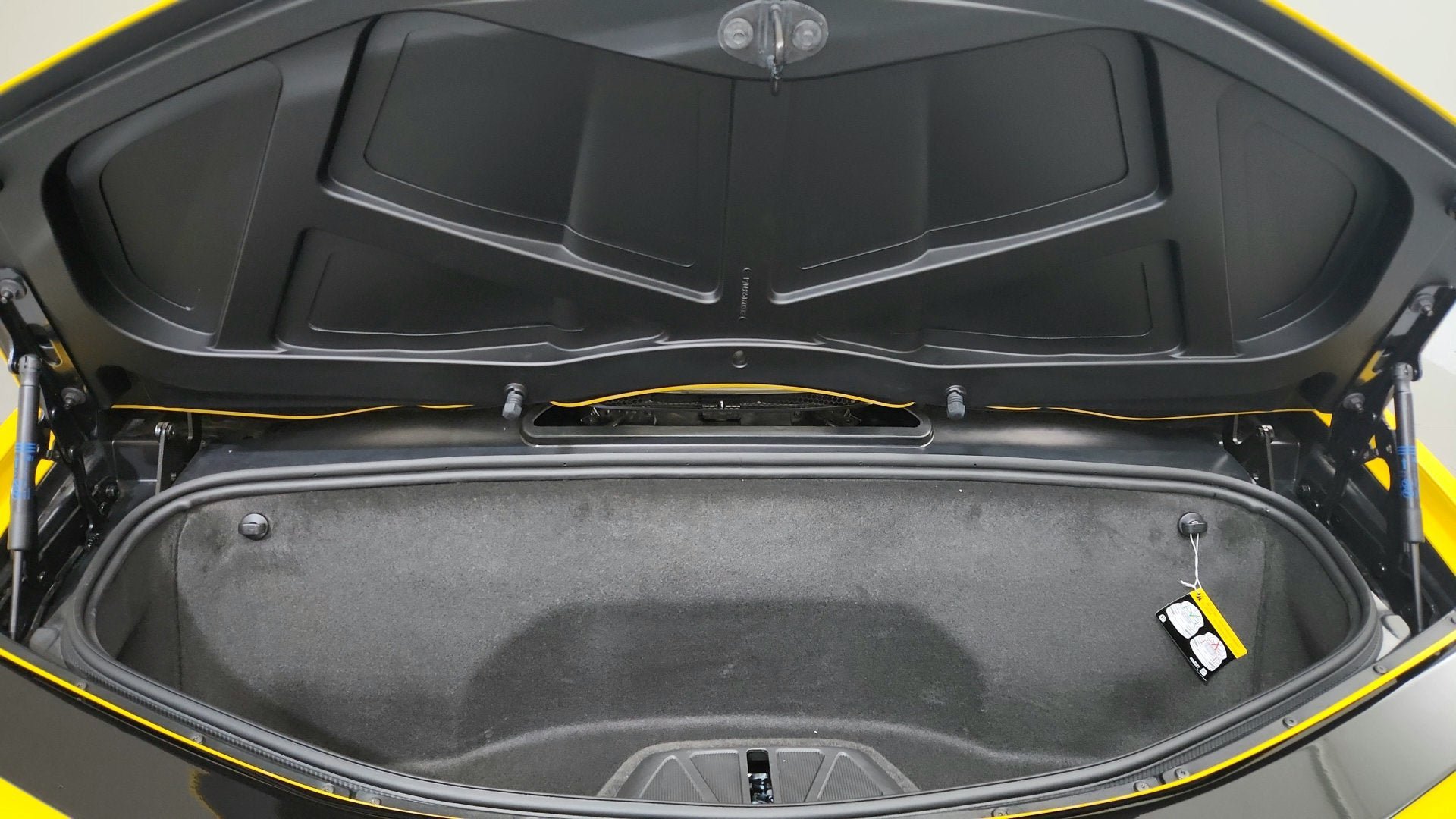 New 2027 Chevrolet Corvette Stingray Convertible w/ Stealth Interior Trim Package RWD image 22