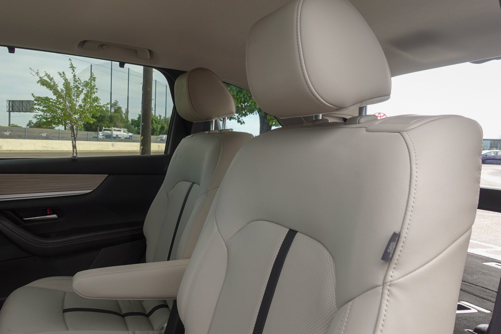 Used 2024 MAZDA CX-90 Plug-In Hybrid w/ Preferred image 22