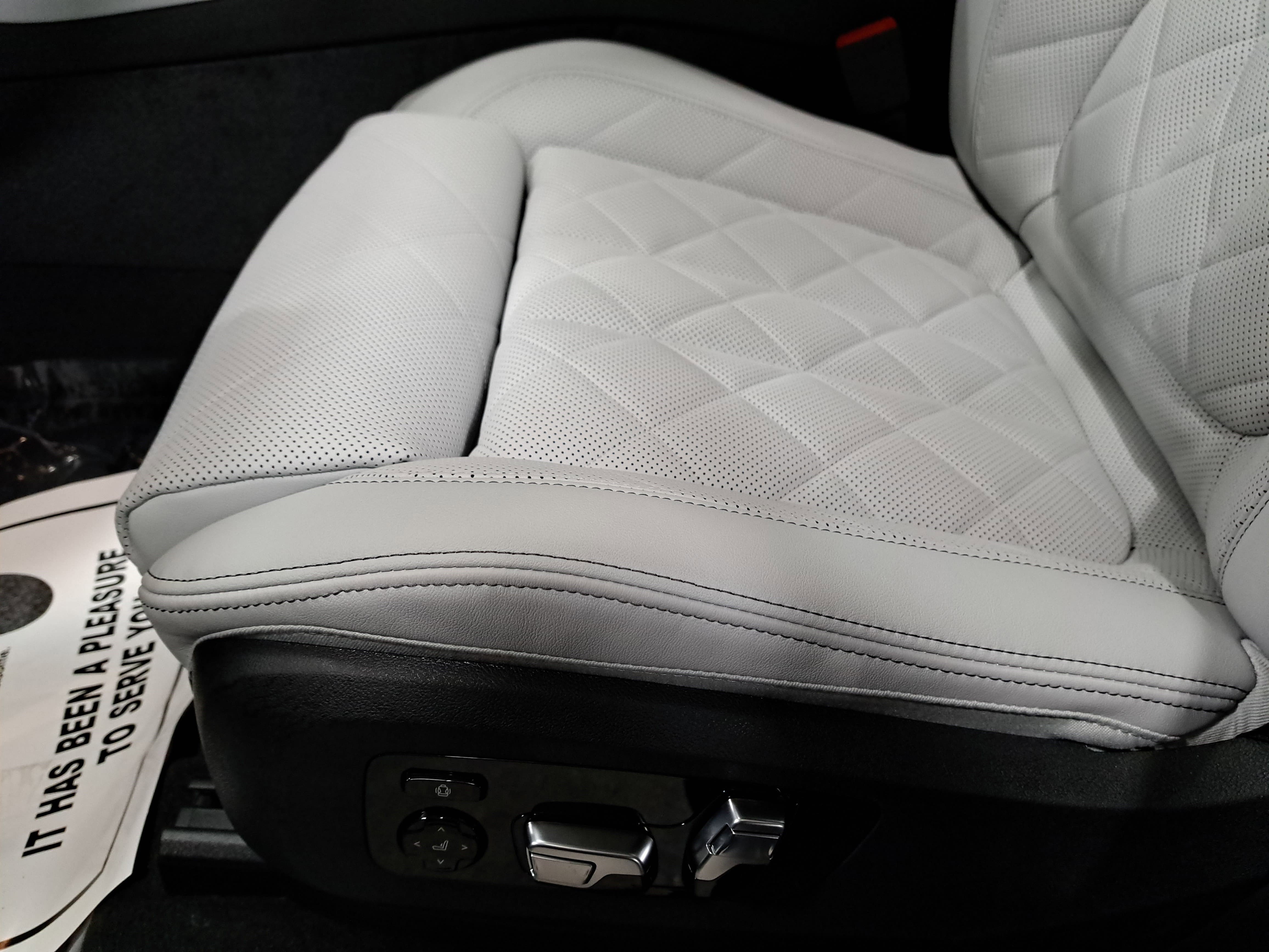 New 2026 BMW X5 xDrive40i w/ M Sport Package image 31