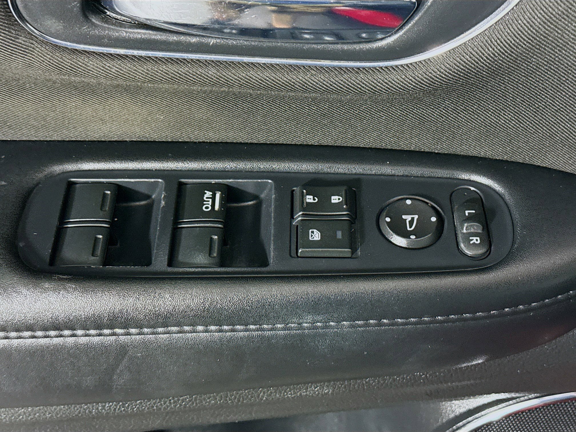 Used 2018 Honda HR-V EX image 24