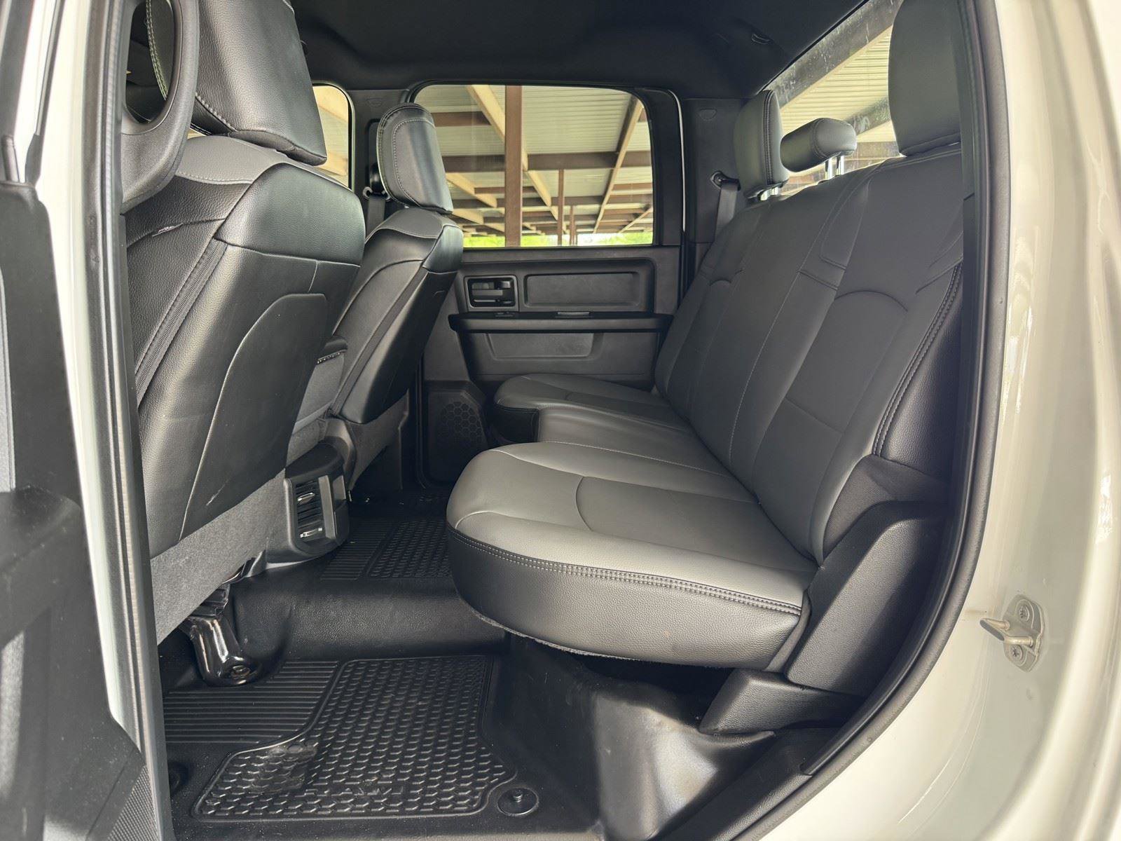 Used 2024 RAM 3500 Tradesman image 28