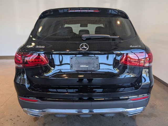 Used 2022 Mercedes-Benz GLC 300 4MATIC image 4