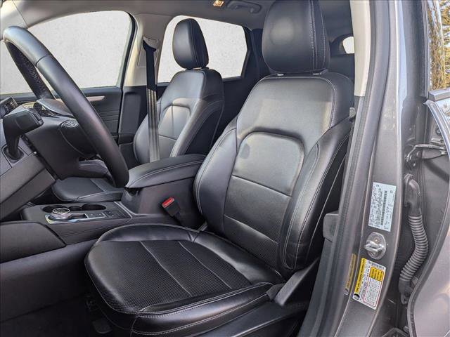 Used 2022 Ford Escape SEL w/ Technology Package image 17
