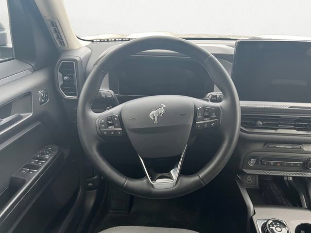 Used 2025 Ford Bronco Sport Badlands image 12