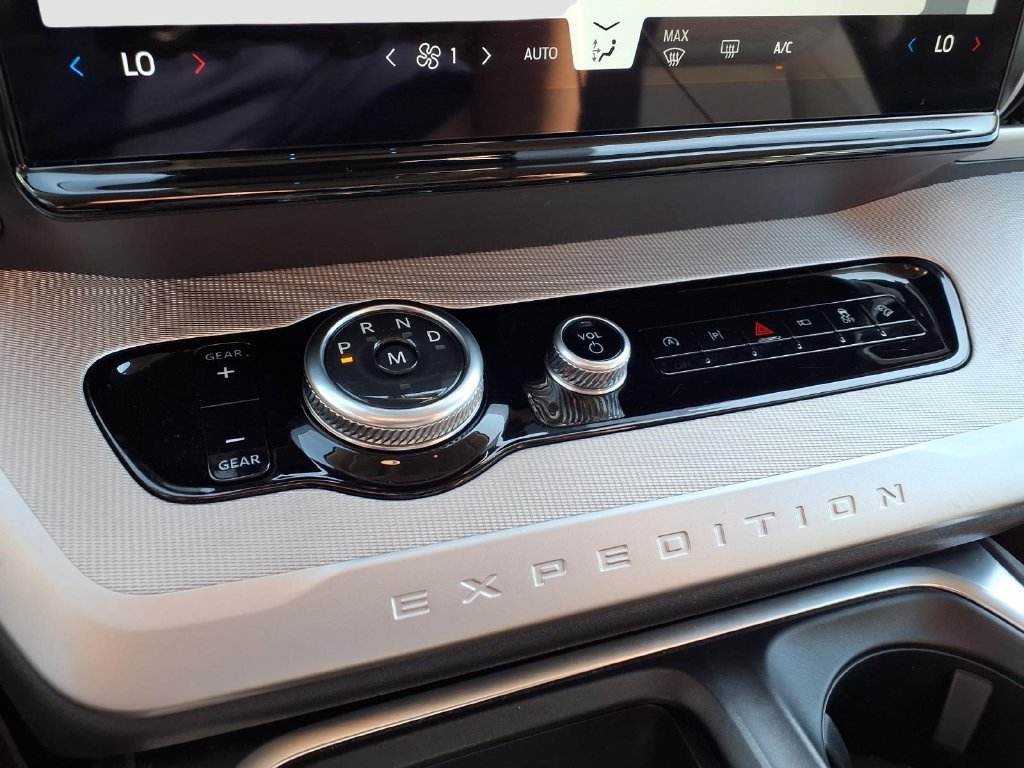 Certified 2025 Ford Expedition Max Active AWD/4WD image 14