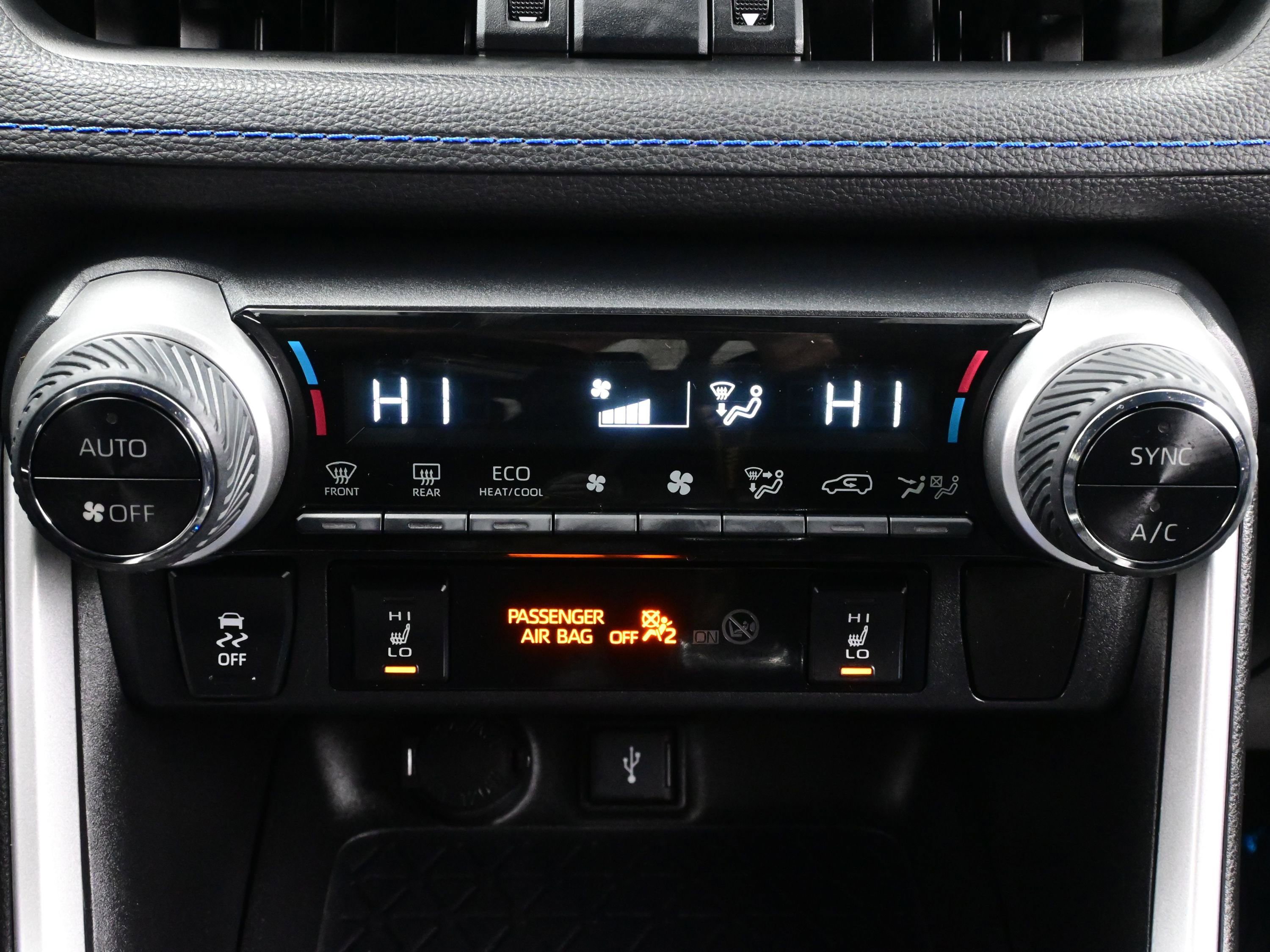 Used 2021 Toyota RAV4 XSE w/ XSE Grade Weather Package image 19