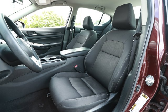 Used 2024 Nissan Altima 2.5 SV FWD image 22
