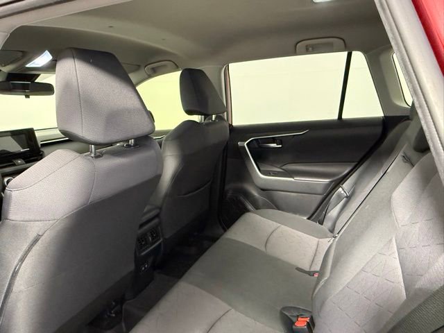 Used 2020 Toyota RAV4 XLE FWD image 36