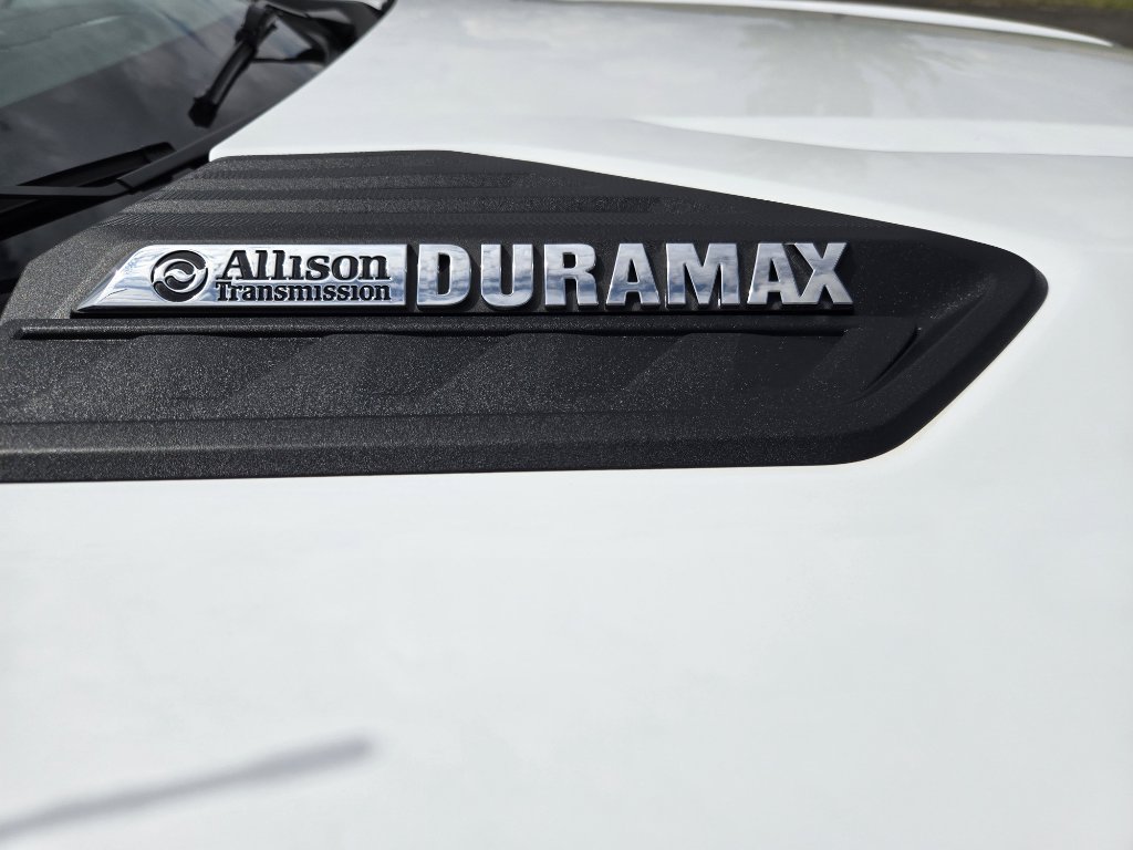 Used 2023 Chevrolet Silverado 3500 High Country w/ Technology Package image 4