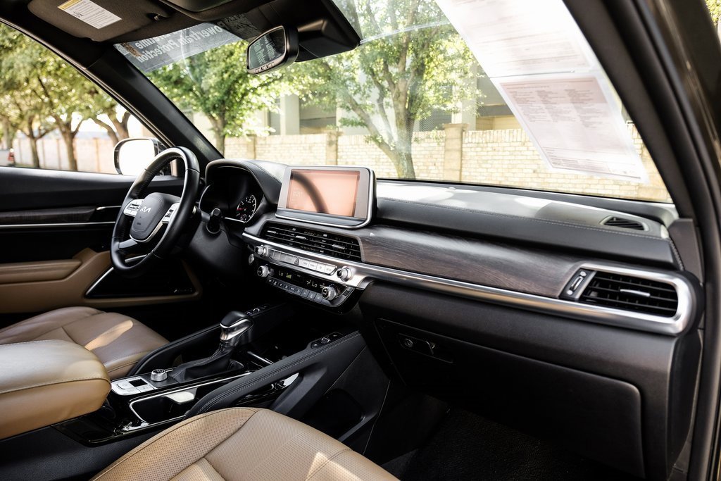 Used 2022 Kia Telluride SX image 24