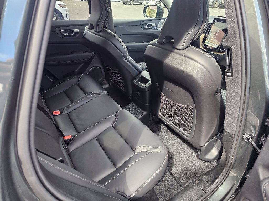 Certified 2026 Volvo XC60 T8 Ultra AWD/4WD image 34