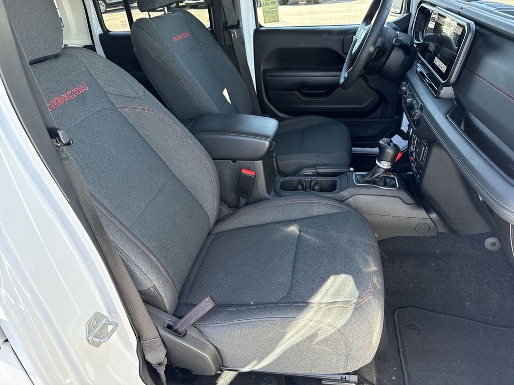Used 2024 Jeep Wrangler Unlimited Rubicon image 32