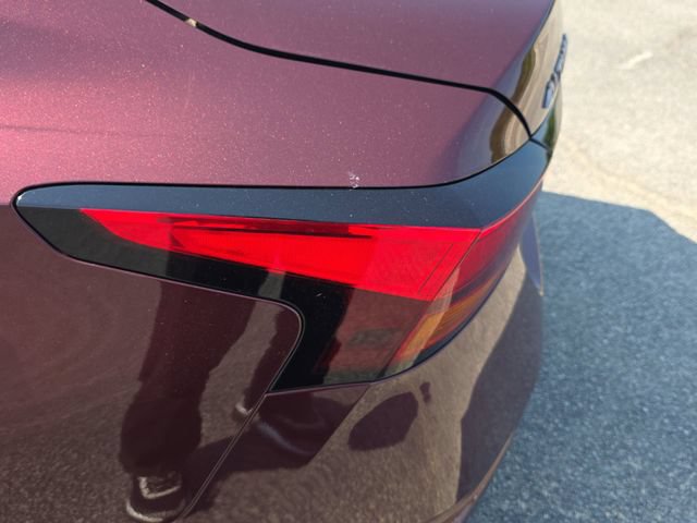 Used 2025 Nissan Altima 2.5 SV FWD image 33