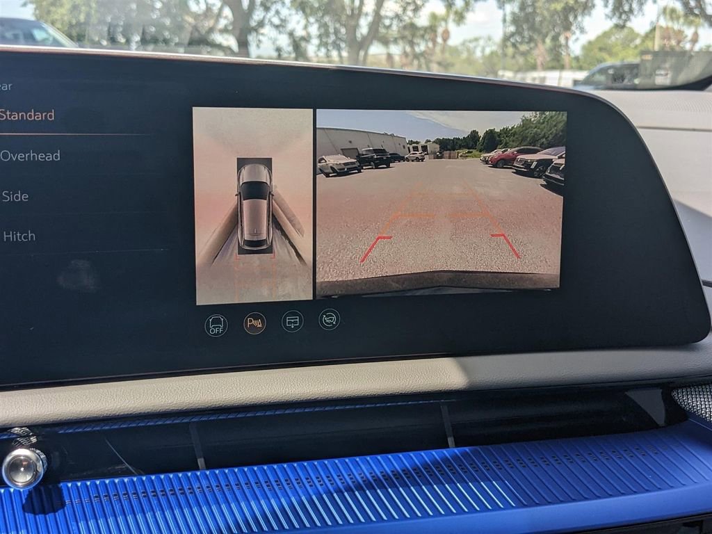 New 2025 Cadillac Optiq Luxury 1 image 15