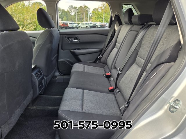 Used 2024 Nissan Rogue SV FWD image 12