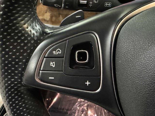 Used 2017 Mercedes-Benz E 400 4MATIC Wagon image 36