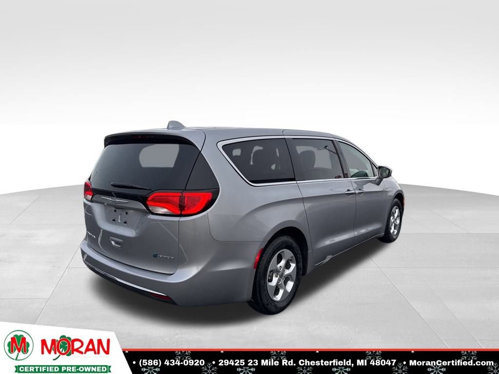 Used 2017 Chrysler Pacifica Touring Plus image 5