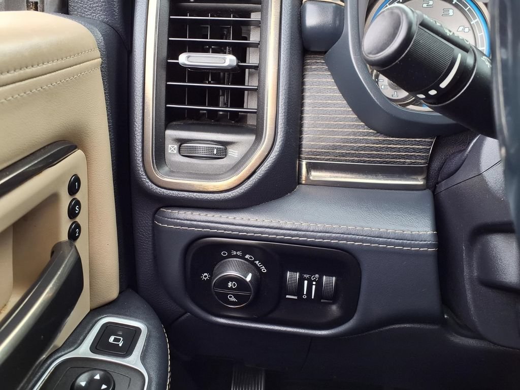 Used 2021 RAM 2500 Limited w/ Body Color Bumper Group AWD/4WD image 16
