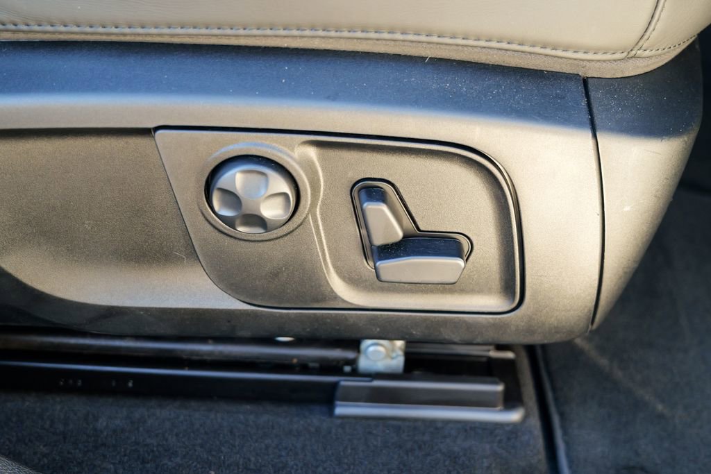 Used 2020 Maserati Levante GranSport image 40