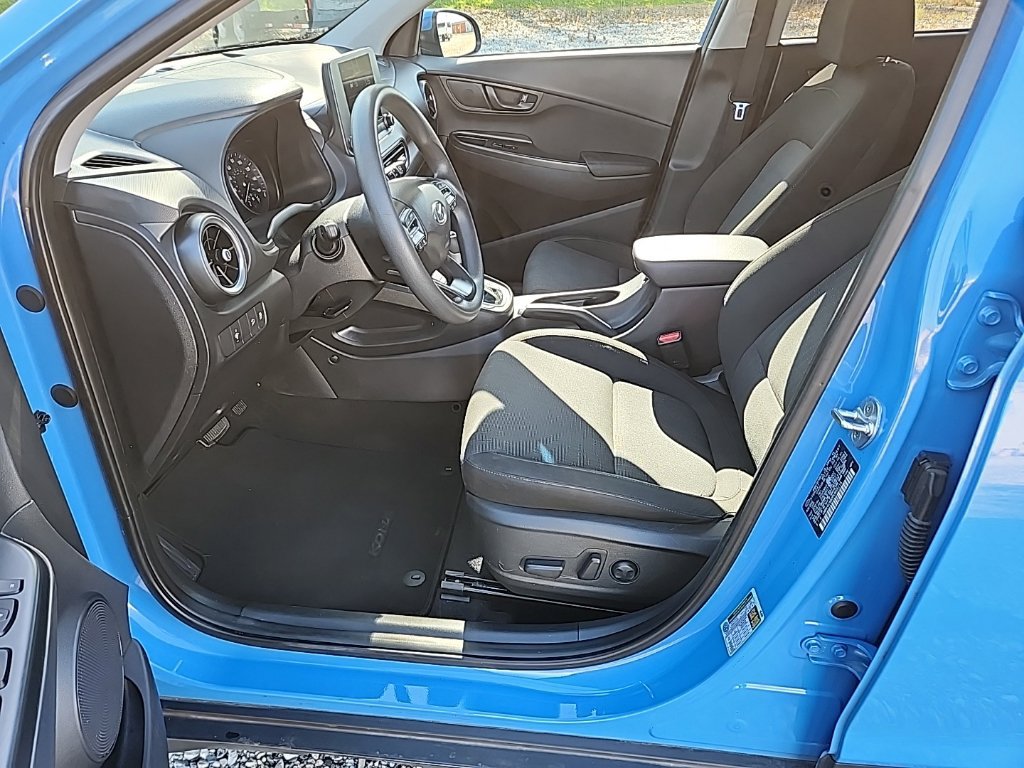 Used 2023 Hyundai Kona SEL AWD/4WD image 28