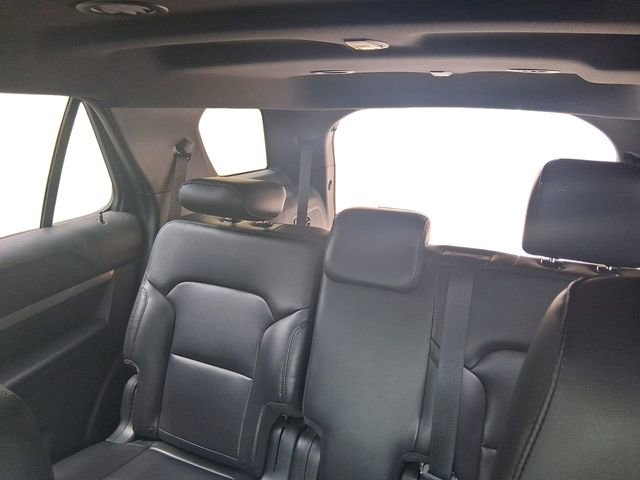 Used 2019 Ford Explorer XLT w/ Equipment Group 202A AWD/4WD image 16