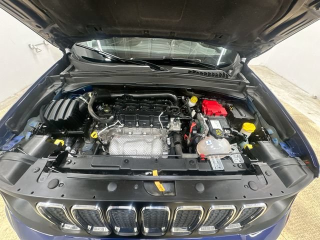 Used 2021 Jeep Renegade Latitude AWD/4WD image 18