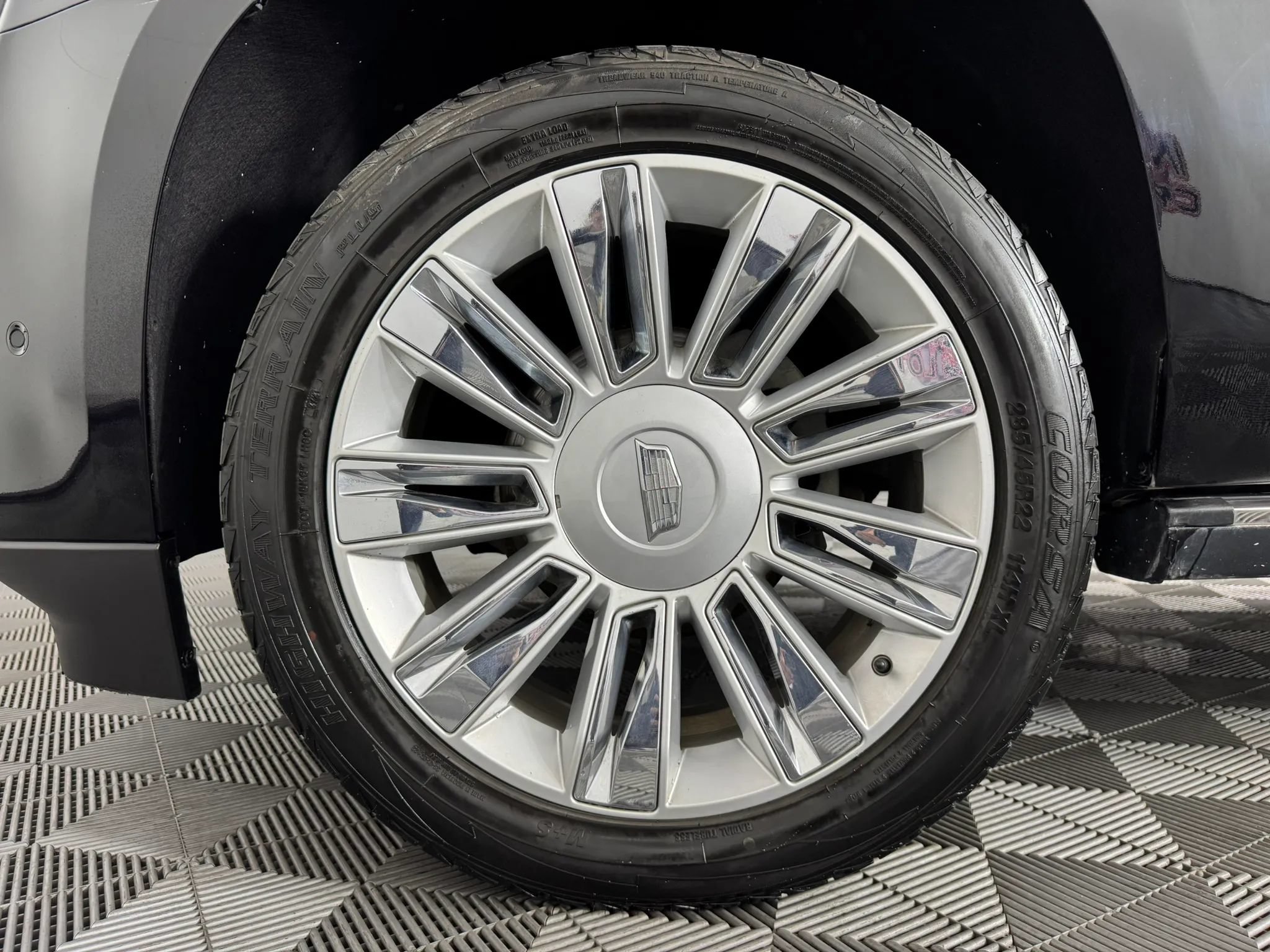 Used 2016 Cadillac Escalade Platinum AWD/4WD image 49
