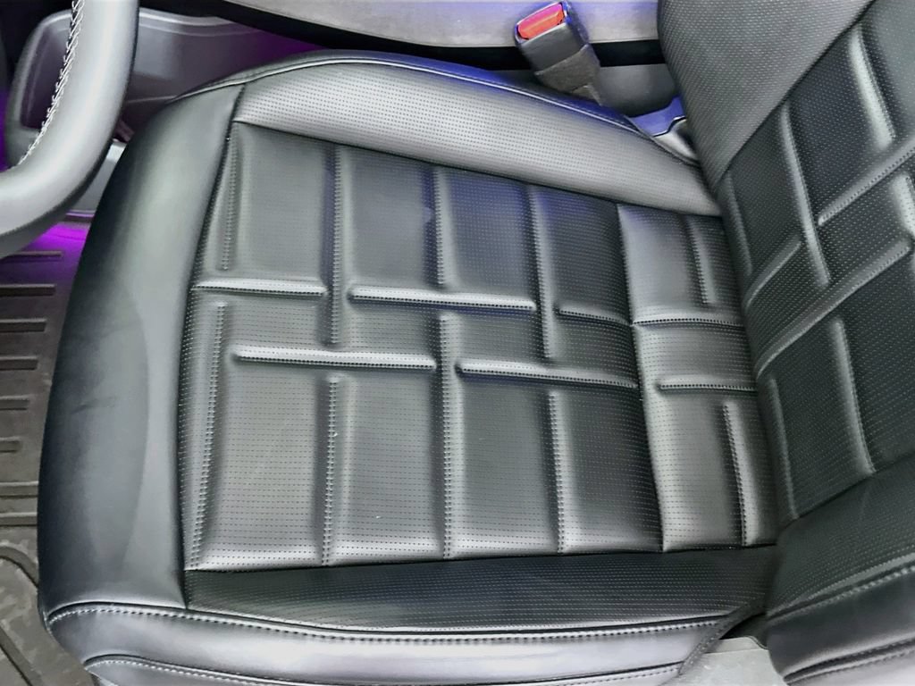 Used 2026 Kia EV9 Land w/ Nightfall Edition Package AWD/4WD image 21