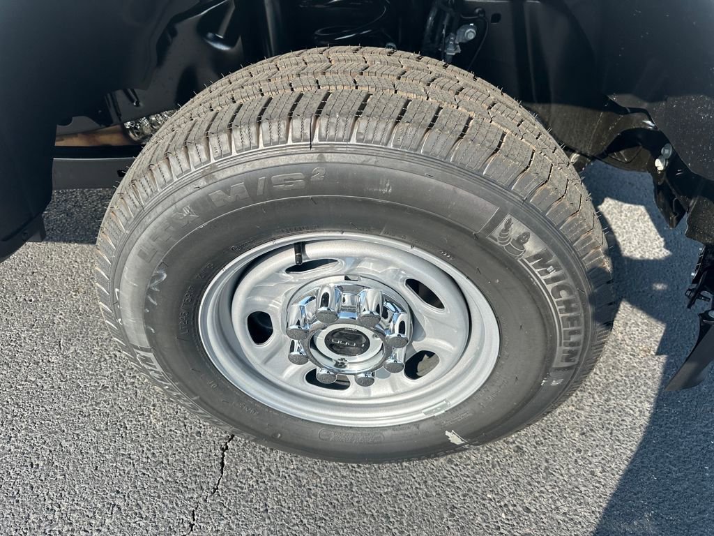New 2026 Ford F250 XL image 23