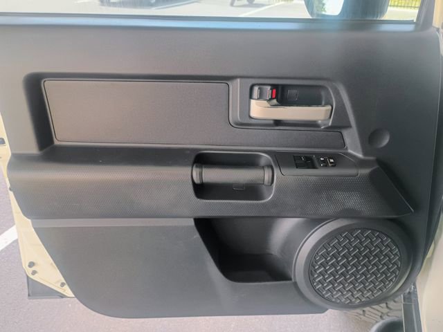 Used 2013 Toyota FJ Cruiser 4WD w/ Convenience Pkg image 23