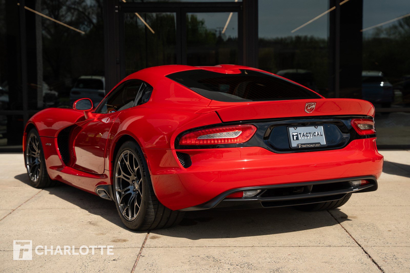Used 2013 SRT Viper GTS w/ GTS Laguna Interior Pkg image 14