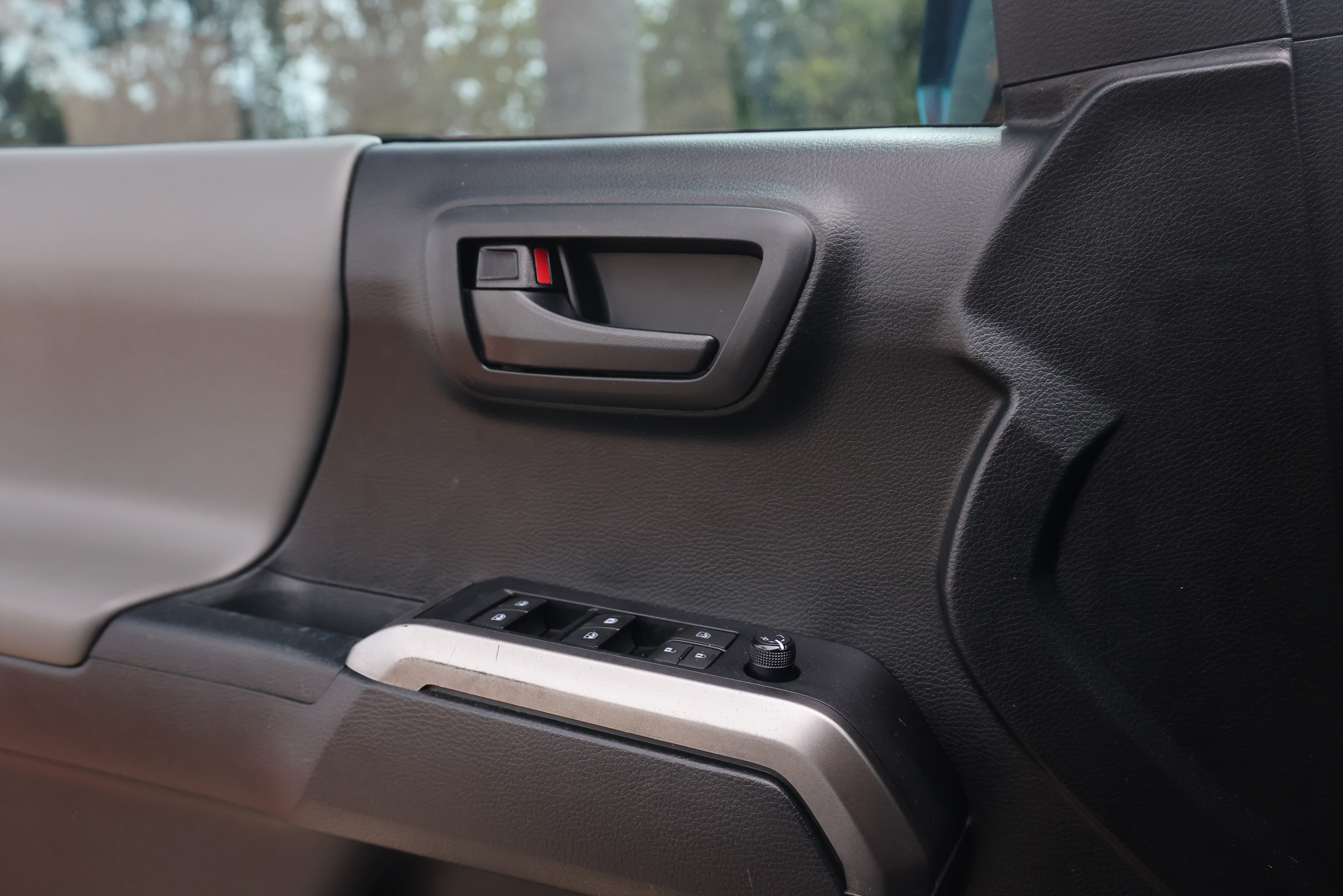 Used 2019 Toyota Tacoma SR5 RWD image 20