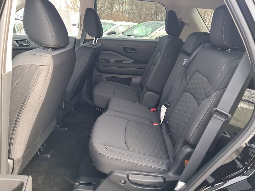 New 2026 Nissan Pathfinder S image 26