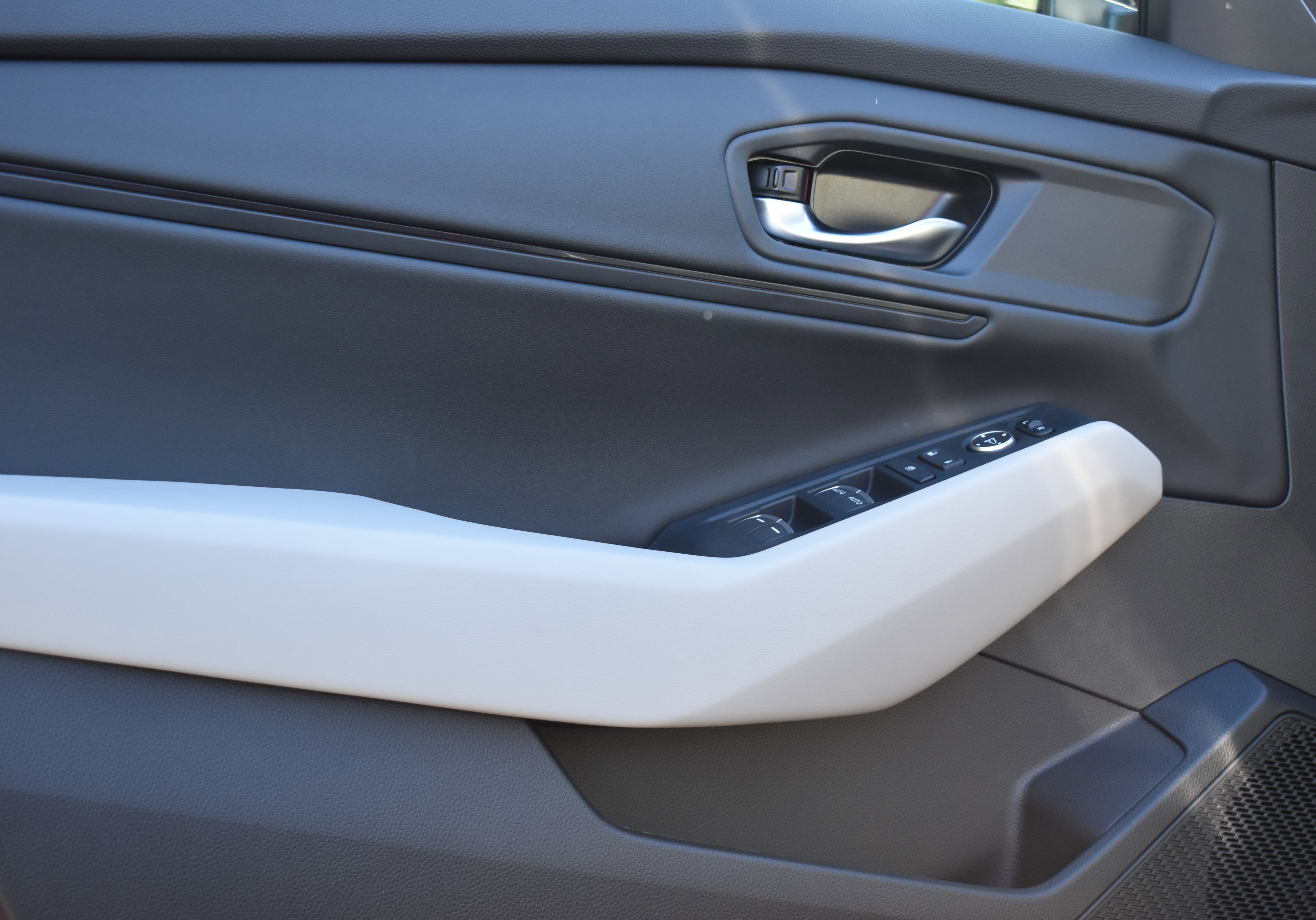 New 2025 Honda Accord SE image 11