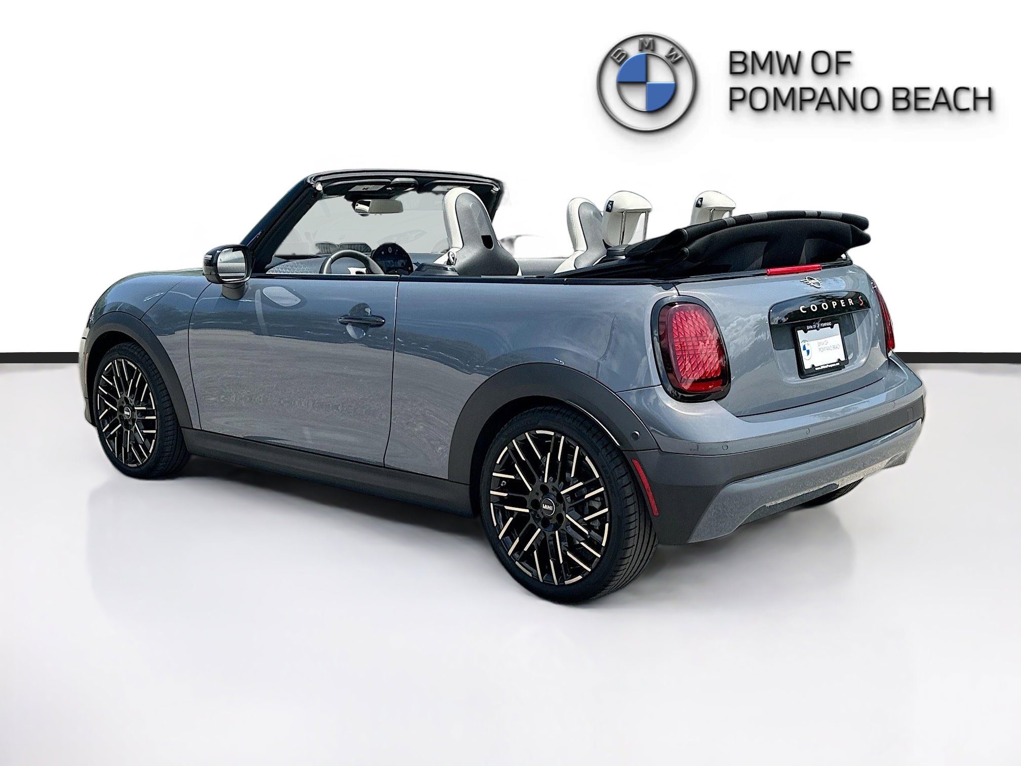 Used 2025 MINI Cooper S FWD image 5