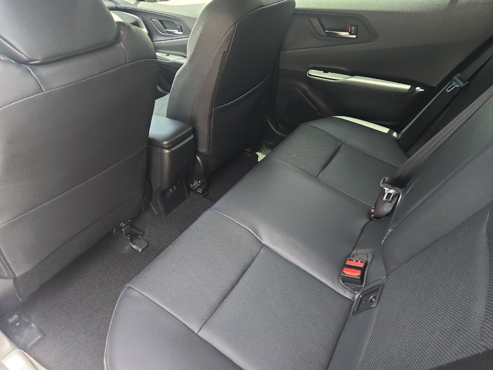 Certified 2026 Toyota Prius XLE FWD image 11