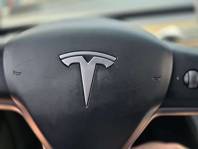 Used 2023 Tesla Model 3 Standard Range image 23