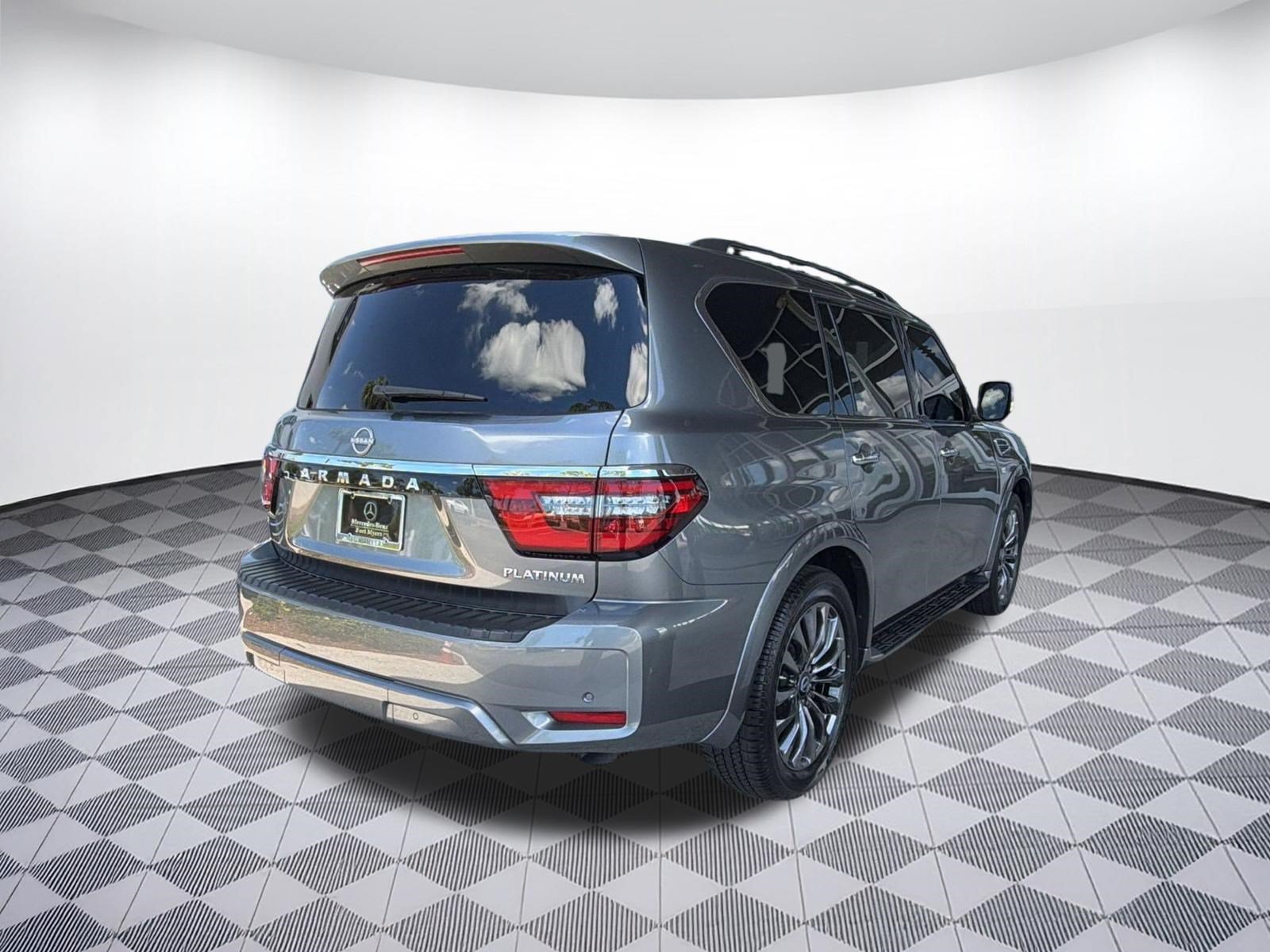 Used 2021 Nissan Armada Platinum w/ Captain's Chairs Package RWD image 9