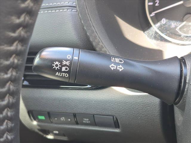 Used 2022 Nissan Sentra SV w/ All-Weather Package FWD image 6