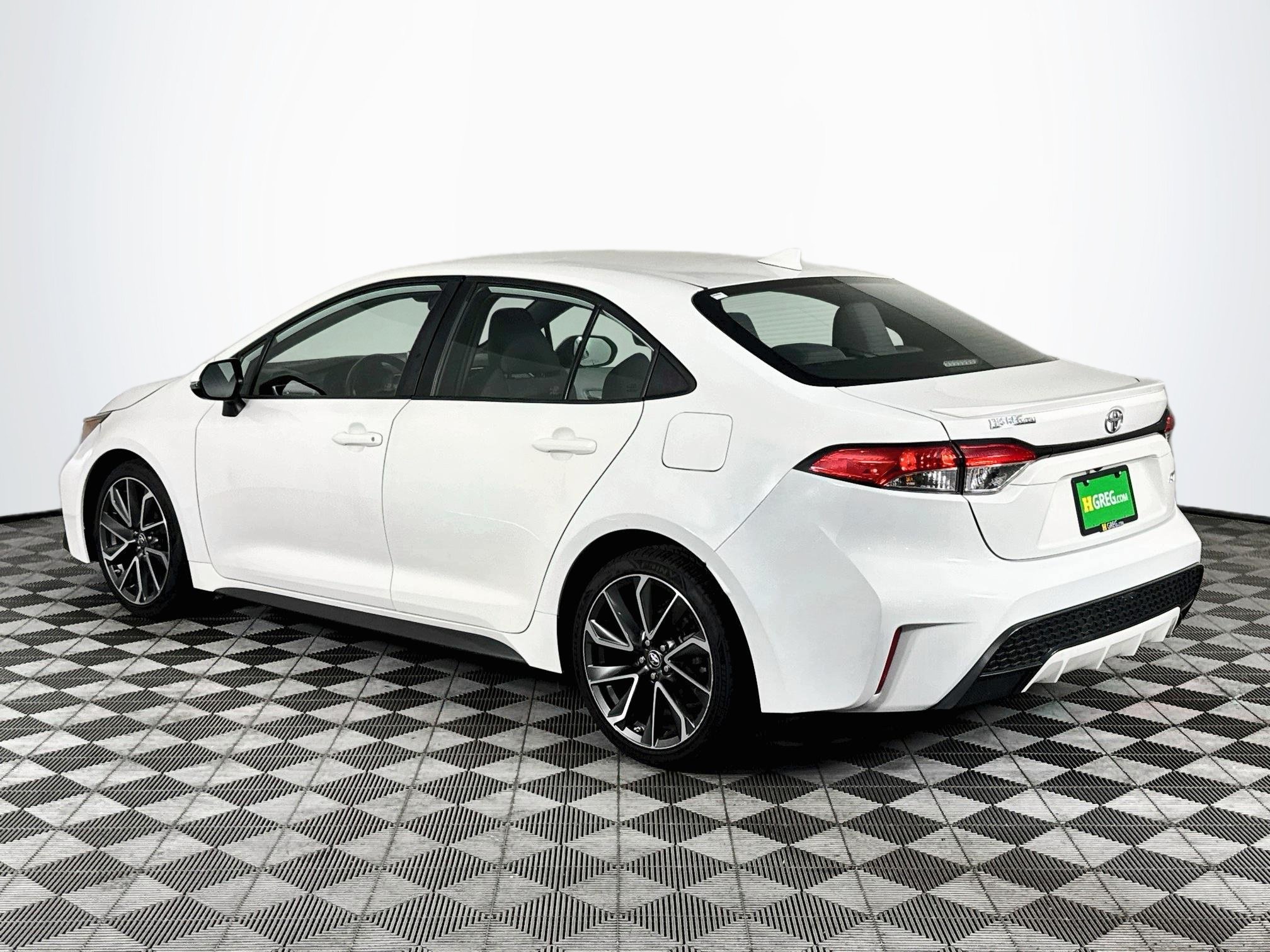 Used 2020 Toyota Corolla SE FWD image 8